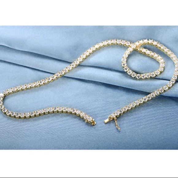 18k Tennis Necklace - Picture 6 of 9